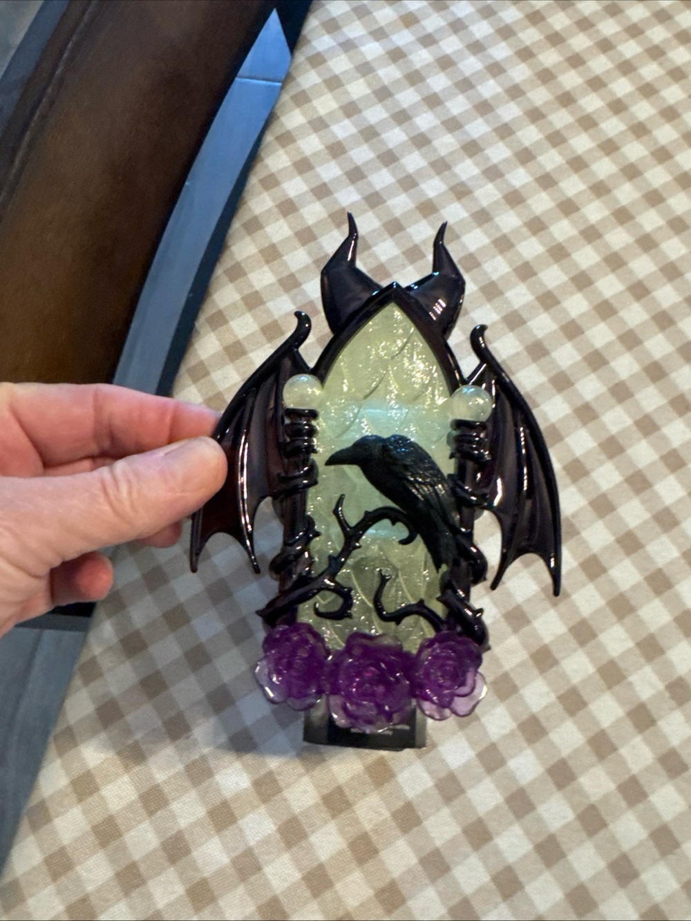 Bath & Body Works Wallflowers Disney Villains Black & White Plug-In Fragrance
